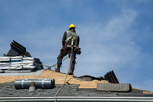 Professional Gutter Installation technician working in Buckeye Lake, OH